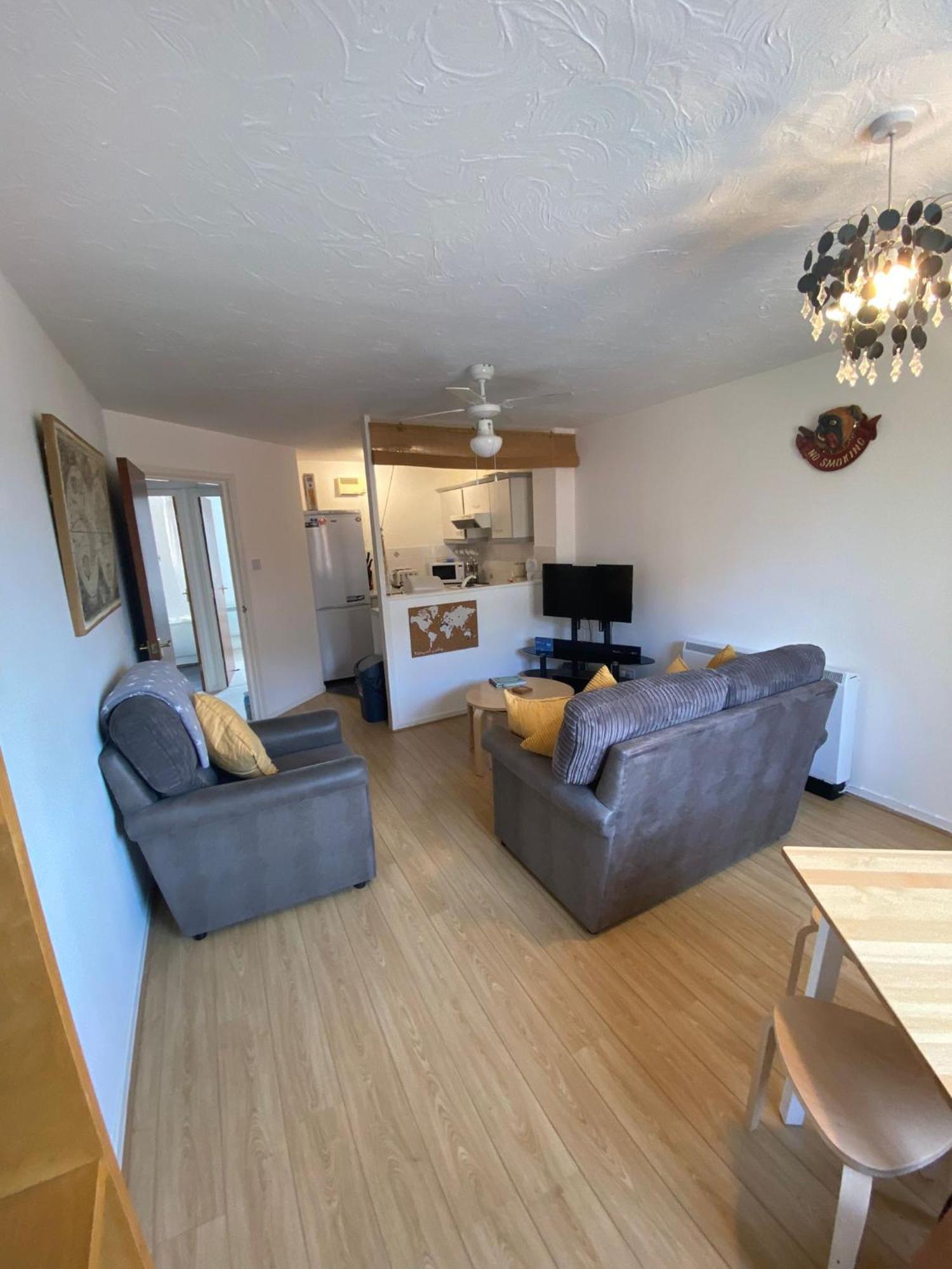 Cardiff Bay Apartment Buitenkant foto